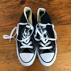 Black High-top Converse All-star
